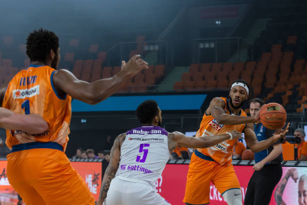 频繁的换帅 频繁的换帅