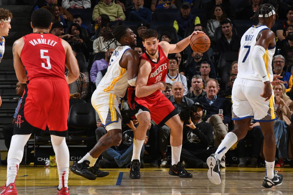 员敲响了警 员敲响了警