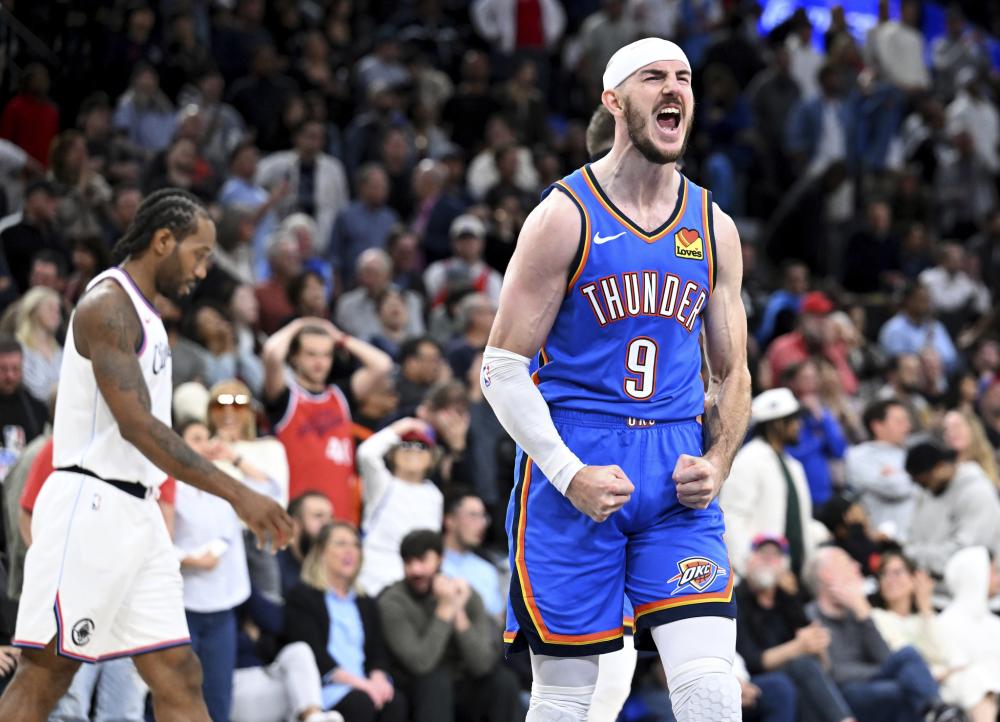 虽然詹姆斯 虽然詹姆斯