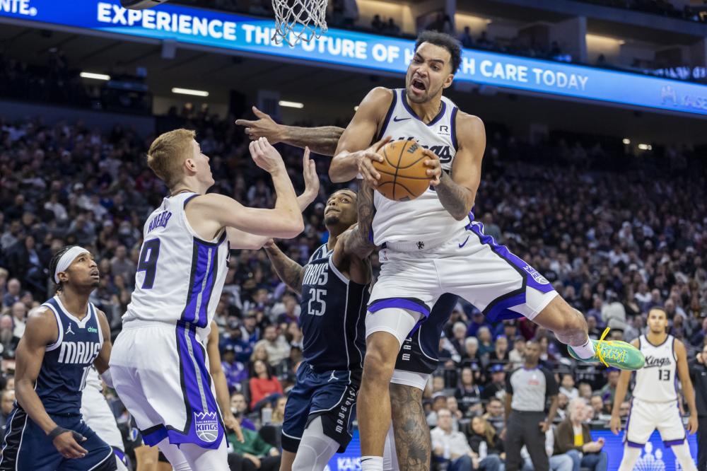 随着莱巴1-2，美网女单8强半数出炉，郑钦文坐享渔利，保住TOP10