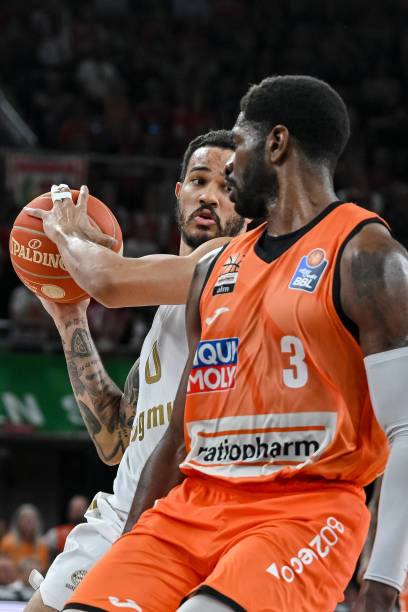 史密斯回应雄鹿队主帅里弗斯的“不公平”言论